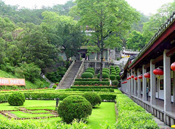 我院学子到师德教育和思想政治教育基地韩文公祠参观学习